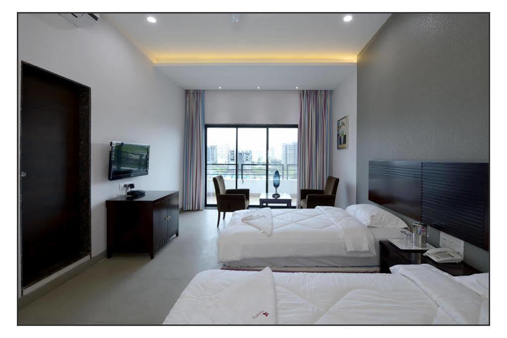 Oyo 710 Hotel Kshitij Púna Exteriér fotografie
